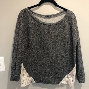 🌸 ModCloth Boxy Cropped Grey Light Sweater with Crochet Details